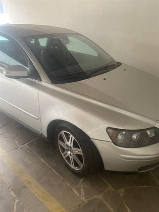 Carro 2.4 I GASOLINA 4P AUTOMÁTICO