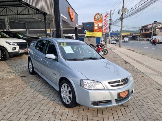 Carro 2.0 MPFI ADVANTAGE 8V FLEX 4P MANUAL