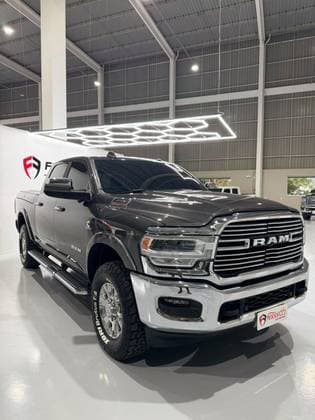 Carro 6.7 I6 TURBO DIESEL LARAMIE CD 4X4 AUTOMÁTICO