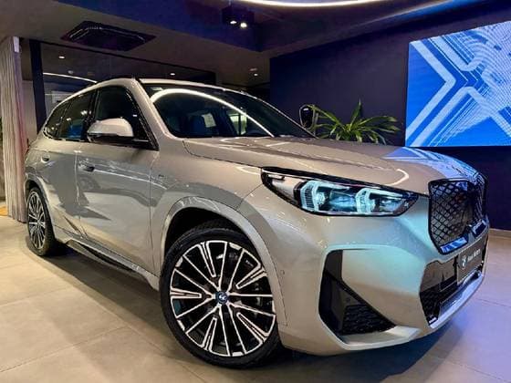 Carro ELÉTRICO XDRIVE30 M SPORT