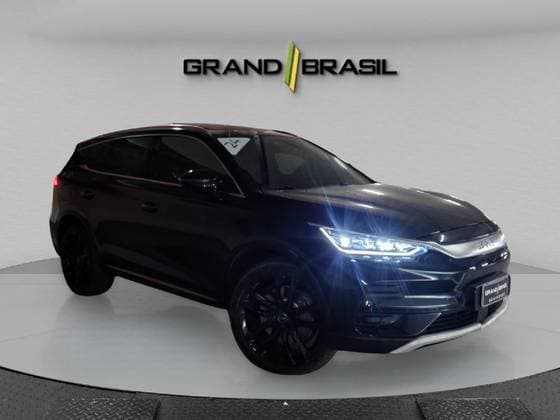 Carro ELÉTRICO AWD