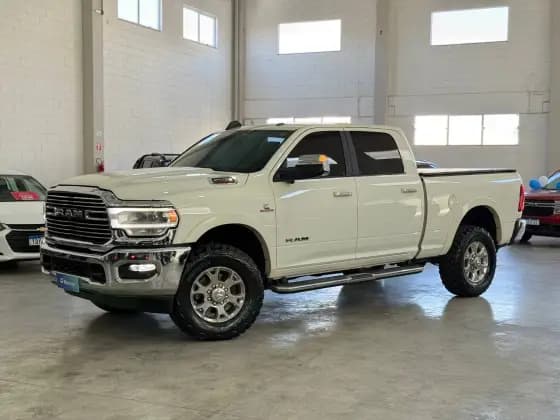 Carro 6.7 I6 TURBO DIESEL LARAMIE CD 4X4 AUTOMÁTICO