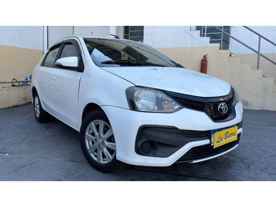 Carro 1.5 X PLUS SEDAN 16V FLEX 4P AUTOMÁTICO