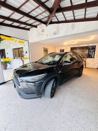 Carro 1.8 VVT-I HYBRID FLEX XRX CVT