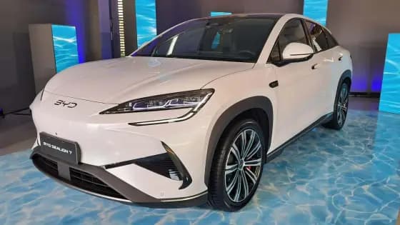 Carro 82,5 KW ELÉTRICO AWD
