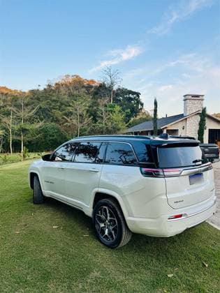 Carro 2.0 TD380 TURBO DIESEL OVERLAND AT9
