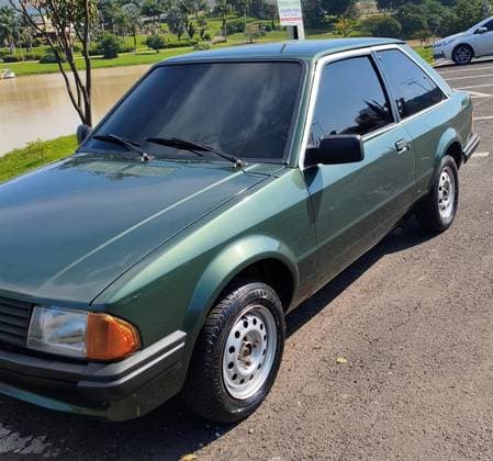 Carro 1.6 L 8V ÁLCOOL 2P MANUAL