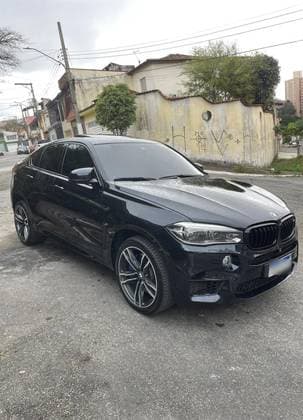 Carro 4.4 M 4X4 COUPÉ V8 32V BI-TURBO GASOLINA 4P AUTOMÁTICO