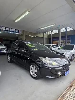 Carro 1.6 PRESENCE PACK 16V FLEX 4P MANUAL