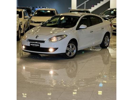 Carro 2.0 DYNAMIQUE 16V FLEX 4P AUTOMÁTICO