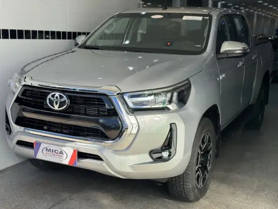Carro 2.8 D-4D TURBO DIESEL CD SRV 4X4 AUTOMÁTICO