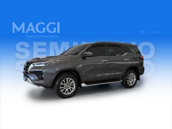 Carro 2.8 D-4D TURBO DIESEL SRX 7L 4X4 AUTOMÁTICO
