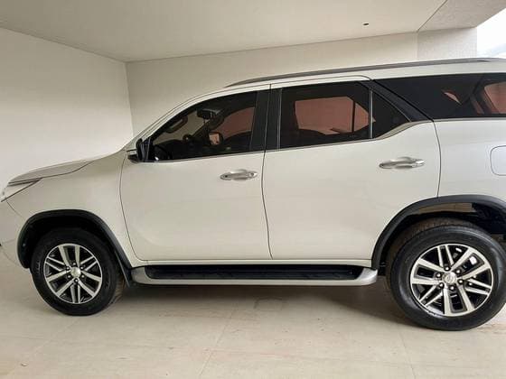 Carro 2.8 SRX 4X4 CD 16V DIESEL 4P AUTOMÁTICO
