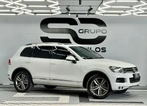 Carro 4.2 R LINE V8 32V GASOLINA 4P TIPTRONIC