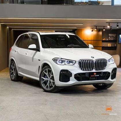 Carro 3.0 I6 TURBO HÍBRIDO XDRIVE45E M SPORT AUTOMÁTICO