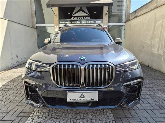 Carro 4.4 V8 GASOLINA M50i STEPTRONIC