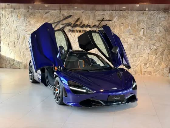 Carro 4.0 V8 TURBO GASOLINA SSG