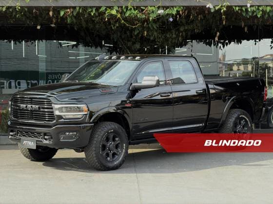 Carro 6.7 I6 TURBO DIESEL LARAMIE NIGHT EDITION CD 4X4 AUTOMÁTICO