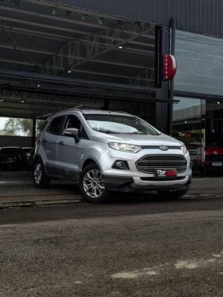 Carro 1.6 FREESTYLE 16V FLEX 4P POWERSHIFT