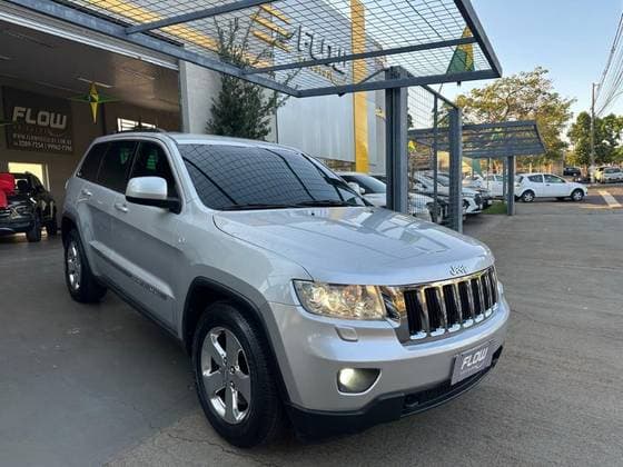 Carro 3.6 LAREDO 4X4 V6 24V GASOLINA 4P AUTOMÁTICO
