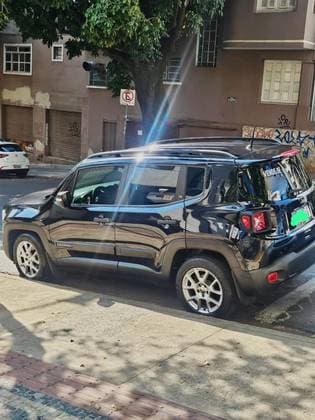 Carro 1.8 16V FLEX SPORT 4P AUTOMÁTICO