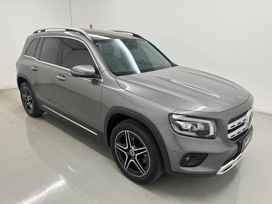 Carro 1.3 CGI GASOLINA PROGRESSIVE 7G-DCT