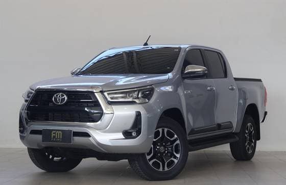 Carro 2.8 D-4D TURBO DIESEL CD SRV 4X4 AUTOMÁTICO