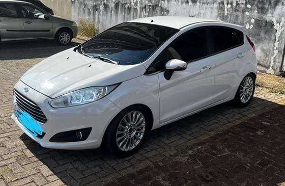 Carro 1.6 TITANIUM HATCH 16V FLEX 4P POWERSHIFT