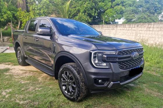 Carro 2.0 TURBO DIESEL CD BLACK 4X2 AUTOMÁTICO