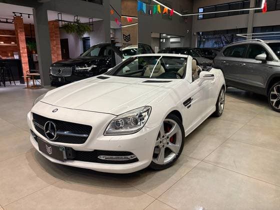 Carro 1.8 CGI 16V TURBO GASOLINA 2P AUTOMÁTICO