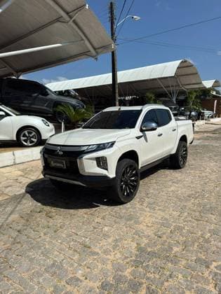 Carro 2.4 16V TURBO DIESEL SPORT HPE-S CD 4P 4X4 AUTOMÁTICO
