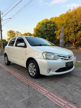 Carro 1.3 X 16V FLEX 4P MANUAL
