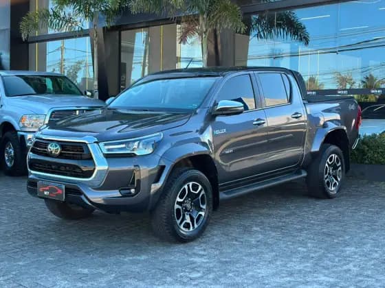 Carro 2.8 D-4D TURBO DIESEL CD SRX PLUS 4X4 AUTOMÁTICO