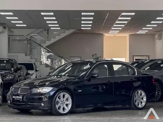 Carro 3.0 TOP SEDAN 24V GASOLINA 4P AUTOMÁTICO