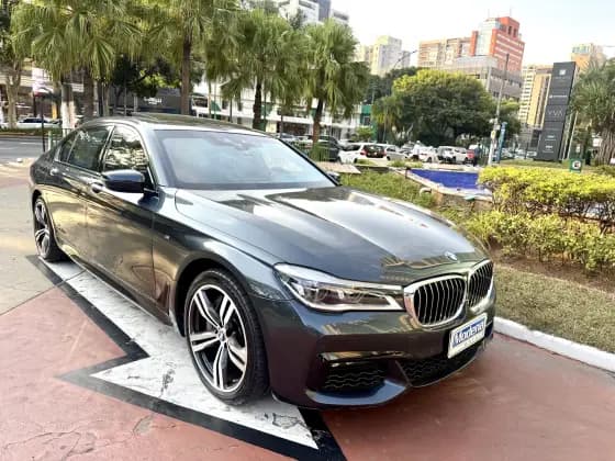 Carro 4.4 M SPORT V8 32V GASOLINA 4P AUTOMÁTICO