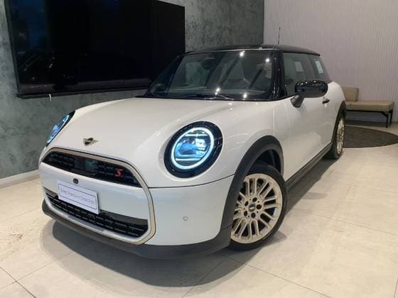 Carro 2.0 16V TWINPOWER GASOLINA S EXCLUSIVE 2P STEPTRONIC
