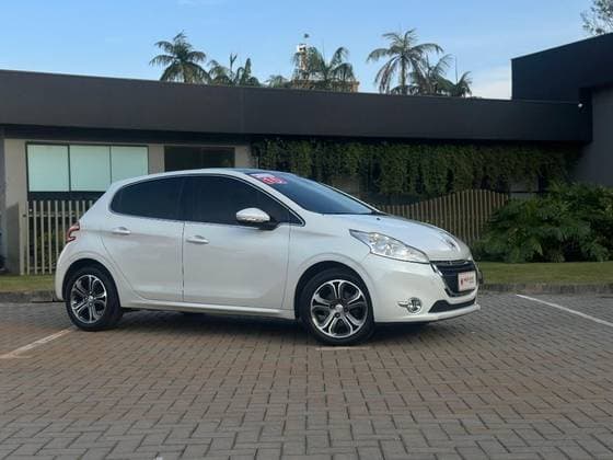 Carro 1.6 GRIFFE 16V FLEX 4P AUTOMÁTICO