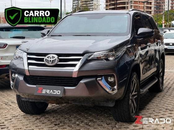 Carro 2.8 SRX 4X4 7 LUGARES 16V TURBO INTERCOOLER DIESEL 4P AUTOMÁTICO
