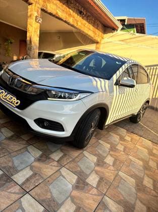 Carro 1.8 16V FLEX LX 4P AUTOMÁTICO