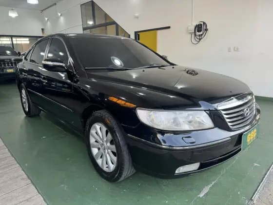Carro 3.3 MPFI GLS SEDAN V6 24V GASOLINA 4P AUTOMÁTICO