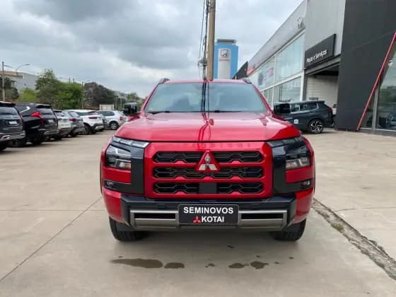 Carro 2.4 BITURBO DIESEL CD KATANA 4X4 AUTOMÁTICO