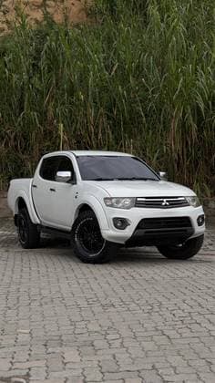 Carro 3.2 HPE 4X4 CD 16V TURBO INTERCOOLER DIESEL 4P AUTOMÁTICO