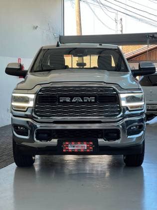 Carro 6.7 I6 TURBO DIESEL LARAMIE CD 4X4 AUTOMÁTICO