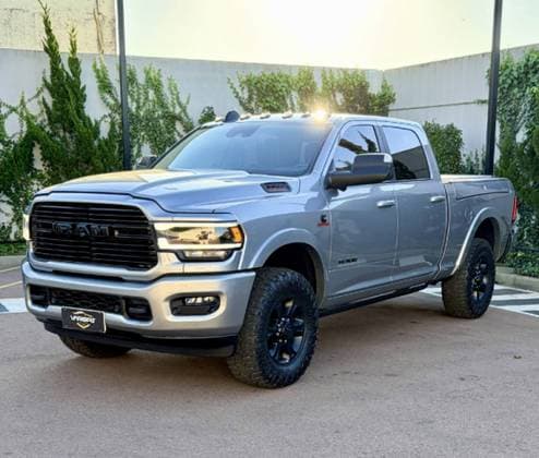 Carro 6.7 I6 TURBO DIESEL LARAMIE NIGHT EDITION CD 4X4 AUTOMÁTICO