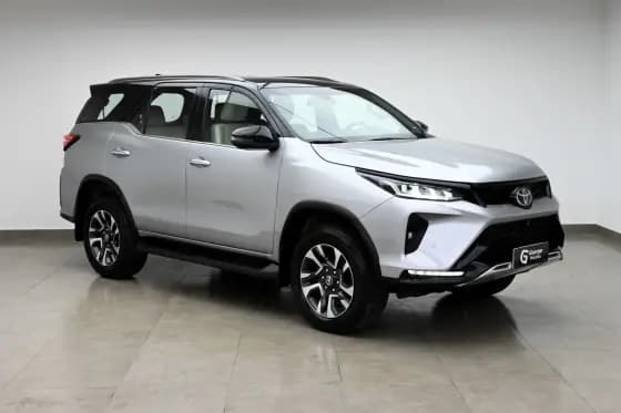 Carro 2.8 D-4D TURBO DIESEL DIAMOND 7L 4X4 AUTOMÁTICO
