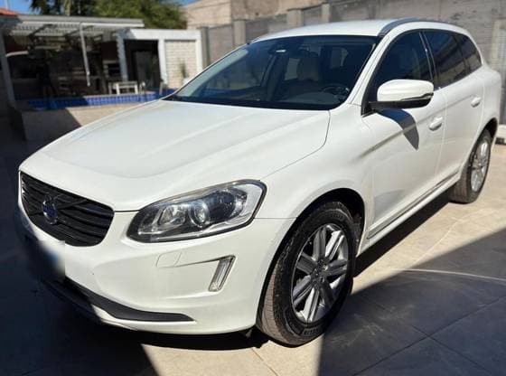 Carro 2.4 D5 KINETIC DIESEL AWD 4P AUTOMÁTICO