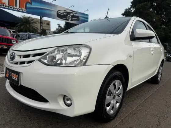 Carro 1.5 XS 16V FLEX 4P MANUAL