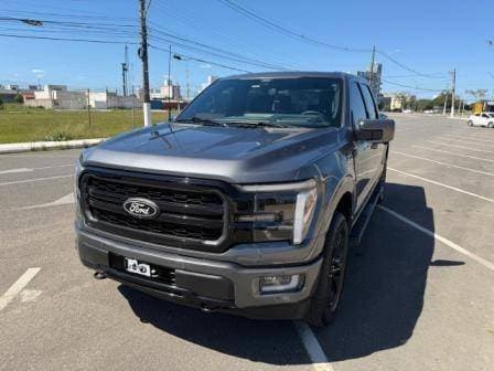 Carro 5.0 V8 GASOLINA CD LARIAT BLACK FX4 AUTOMÁTICO