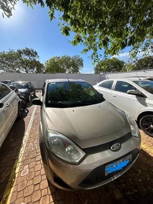 Carro 1.6 MPI HATCH 8V FLEX 4P MANUAL