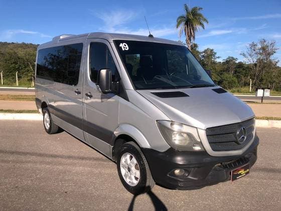 Carro 2.2 CDI DIESEL VAN 415 LONGO 10L MANUAL